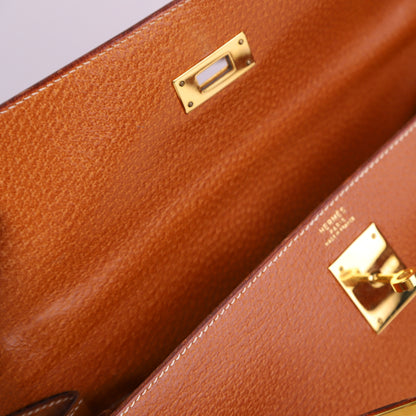 Hermes Kelly 32 in Peau De Porc/Pig Skin Gold 1991 GHW,inside