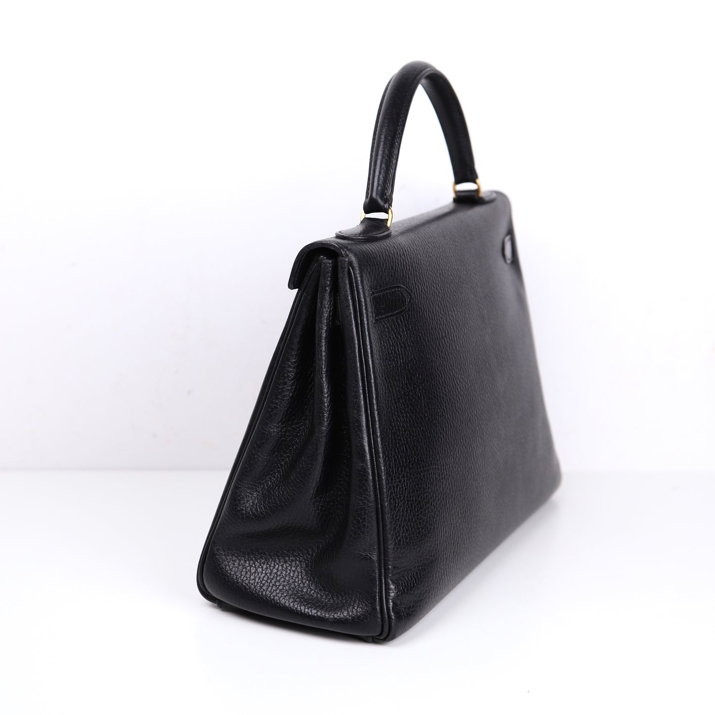 Hermes Kelly 32 Handbag in Vachette Ardennes  Black 1991， left view