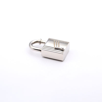 Hermes 1998 Limited Cadena Annee Aebre  Padlock Palladium Plated,left side view 