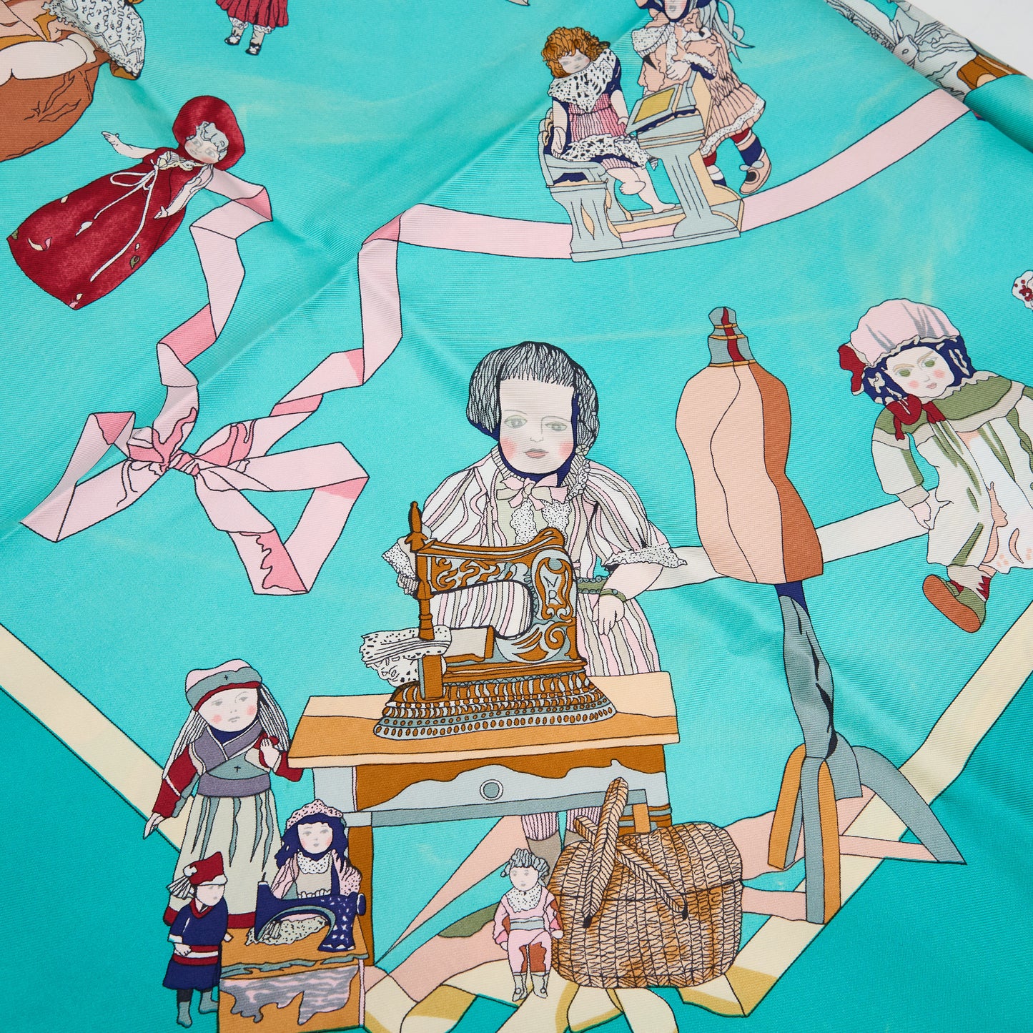 Hermes | Silk Scarf doll 90