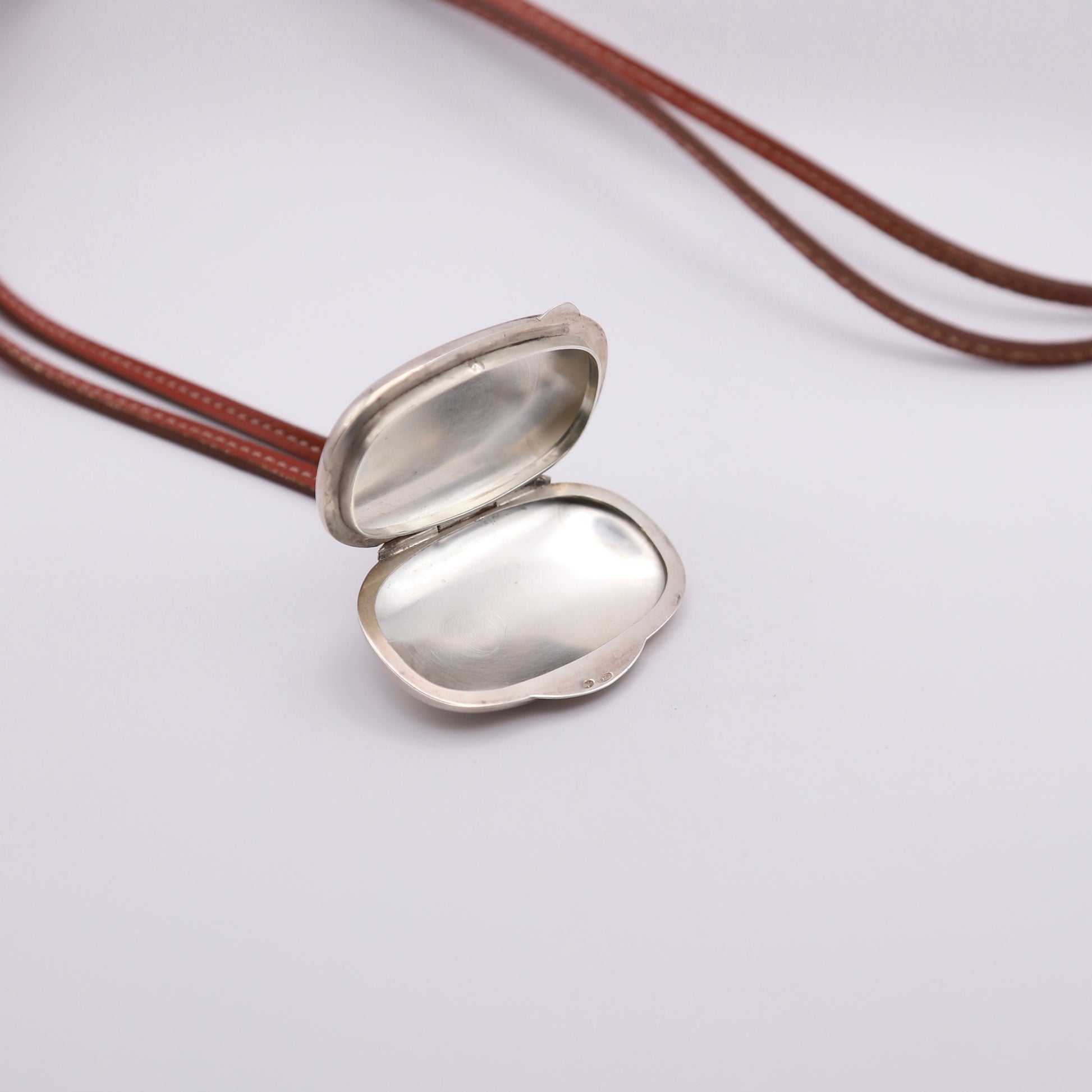 Hermes Silver 925 Pill Case Necklace，inside