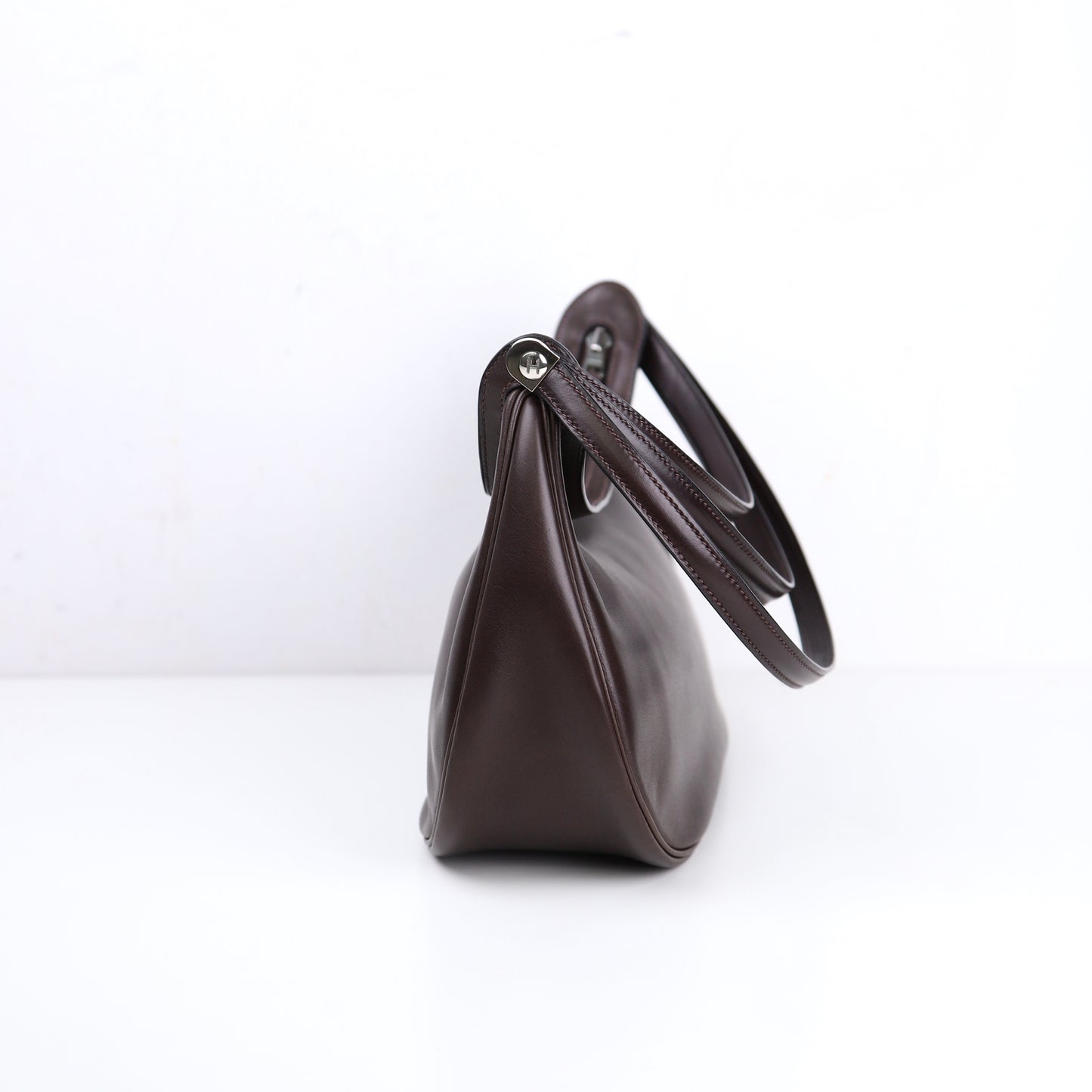 Hermès Caporal Handbag in Evercalf Ebene,right view