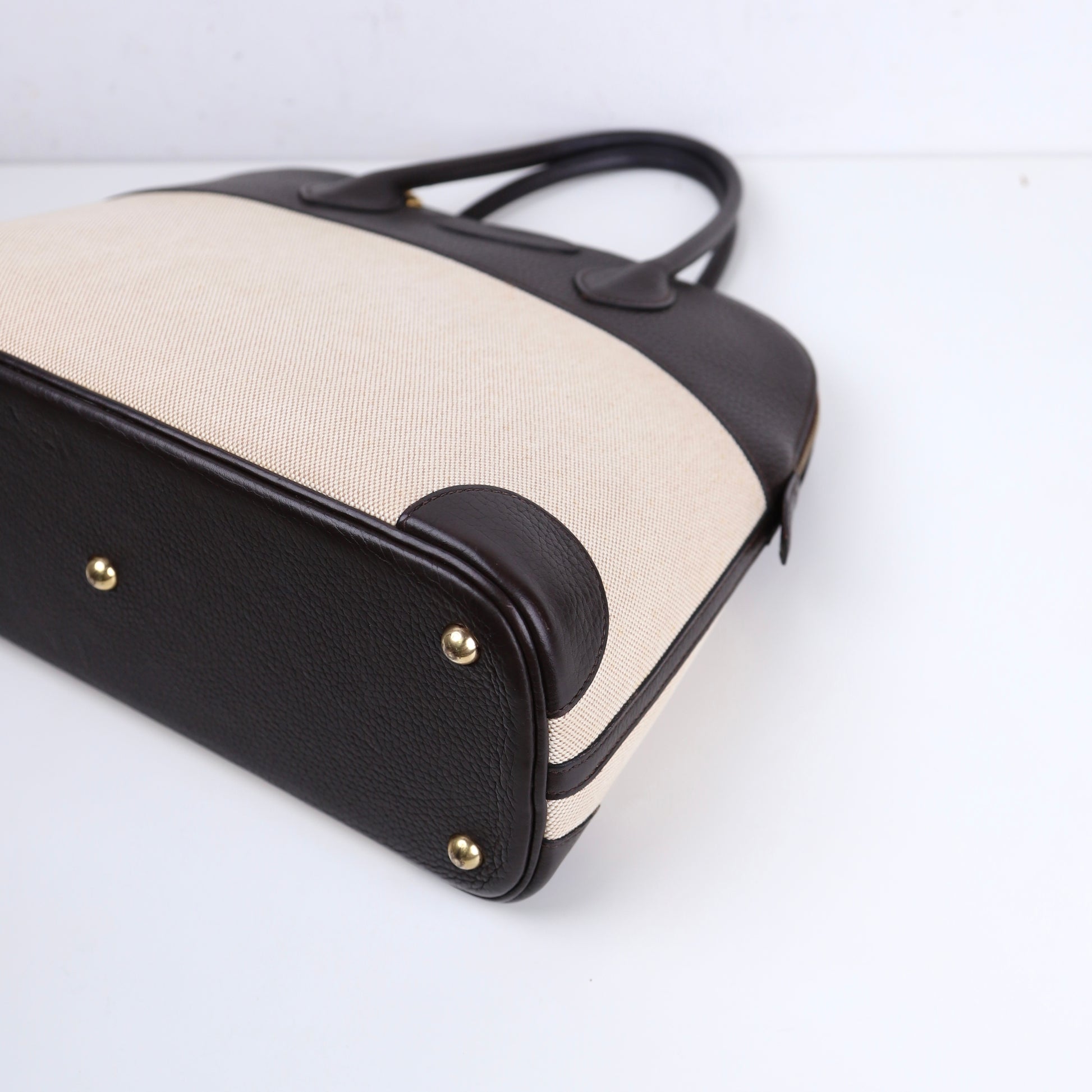 Hermès Bolide 35 2-way handbag in Ebene Taurillon Clemence and Toile,corner view 2