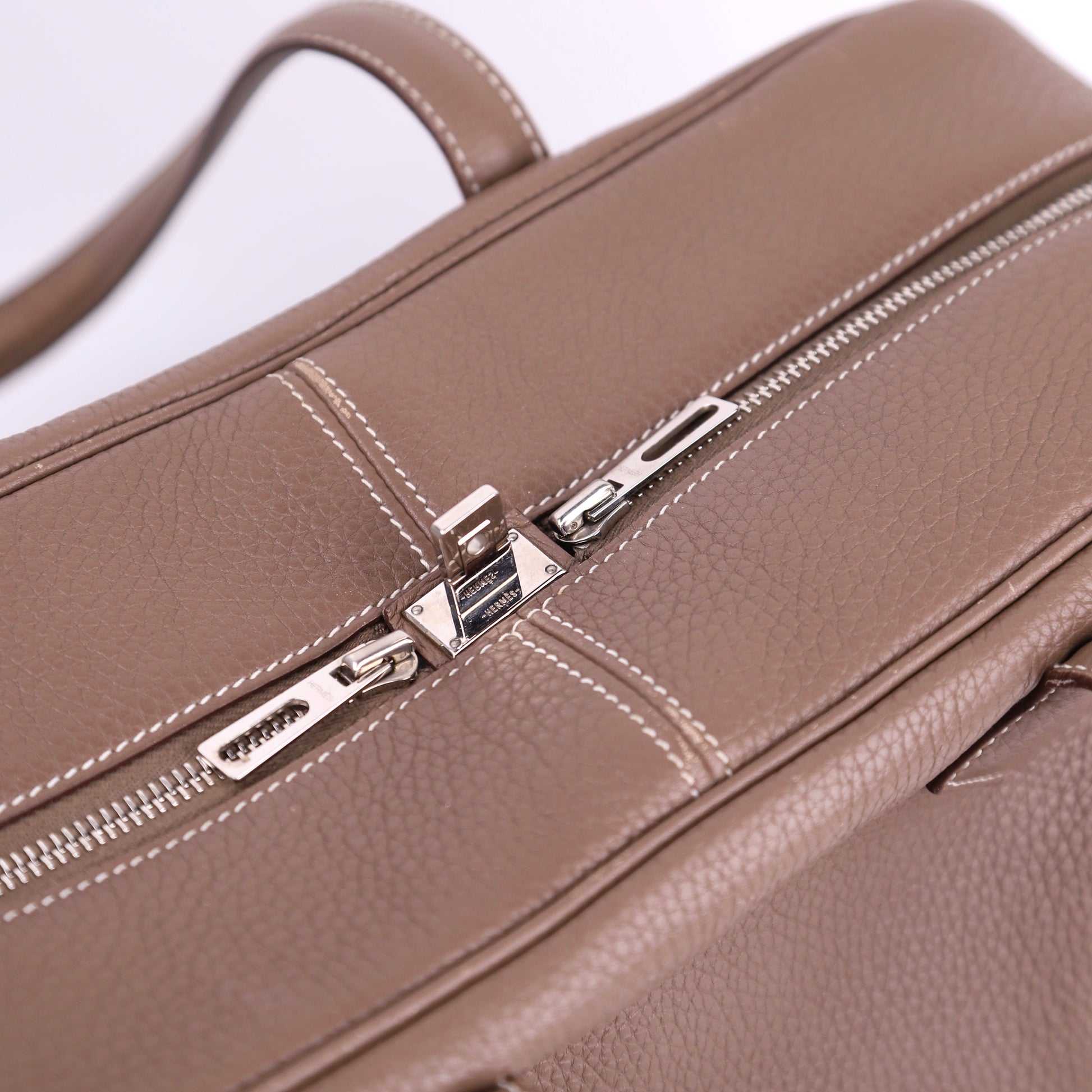 Hermes Victoria 35 Handbag in Taurillon Clemence Etoupe 2015,logo, hardware