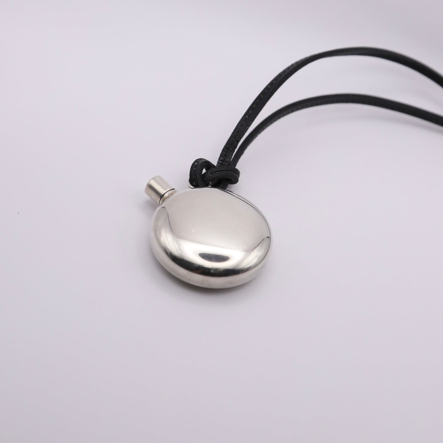 Hermes Sterling Silver Perfume Bottle Pendant Necklace，left side