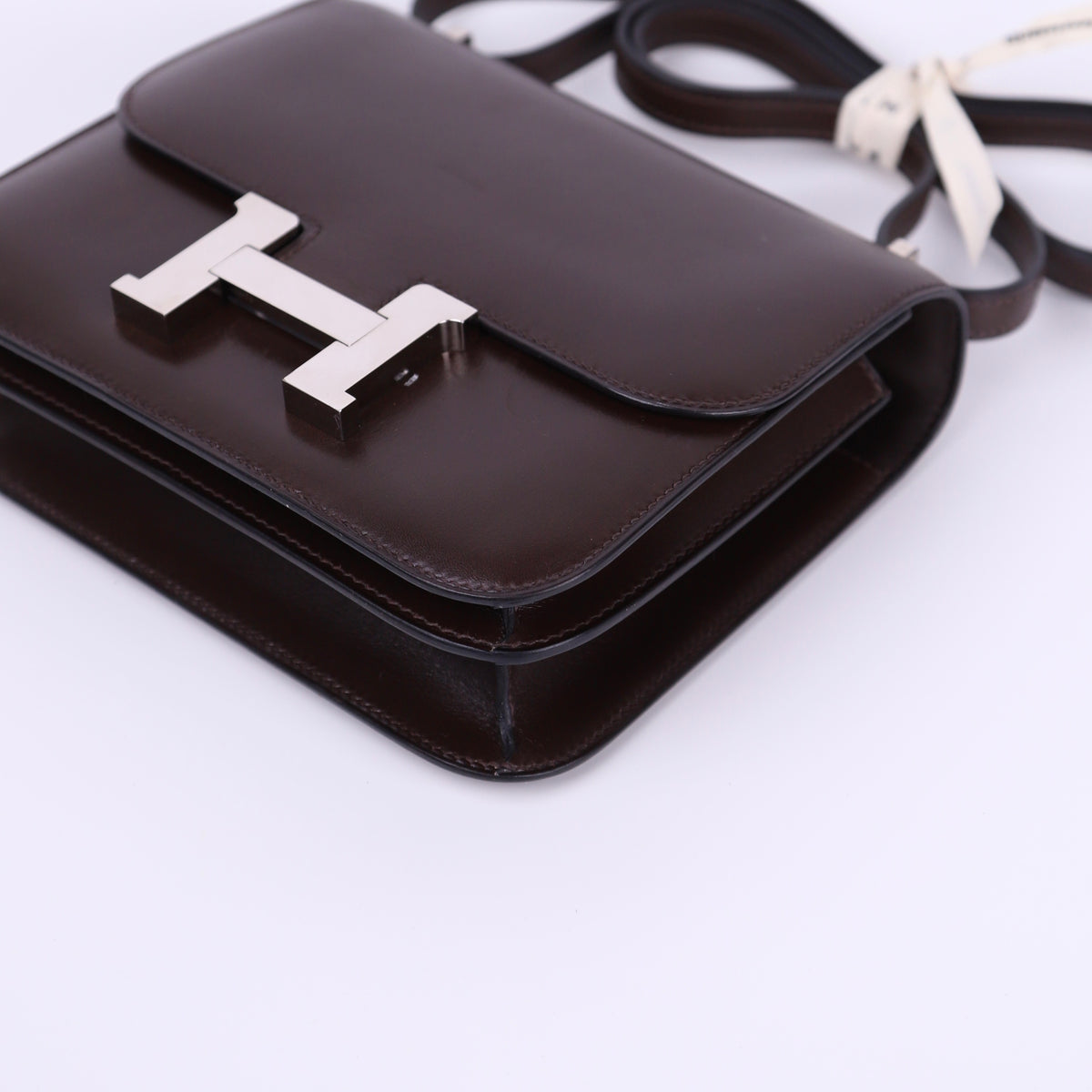Hermes Constance 19 Shoulder Bag in Box-Calf Chocolat 2016 PHW, corner2