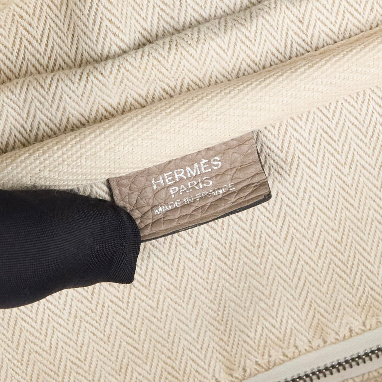 Hermes| Victoria Ⅱ 35 Gris Tourterelle Taurillon Clemence 2015